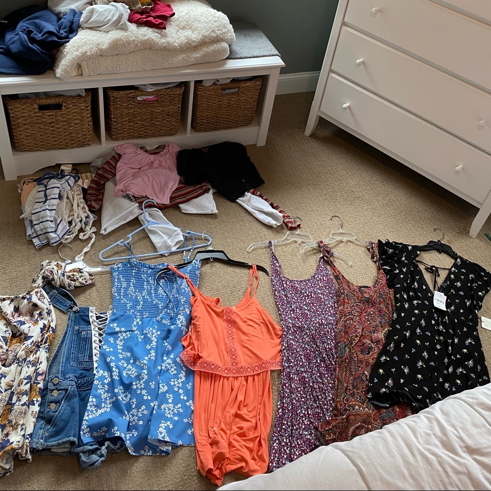 Dresses/rompers